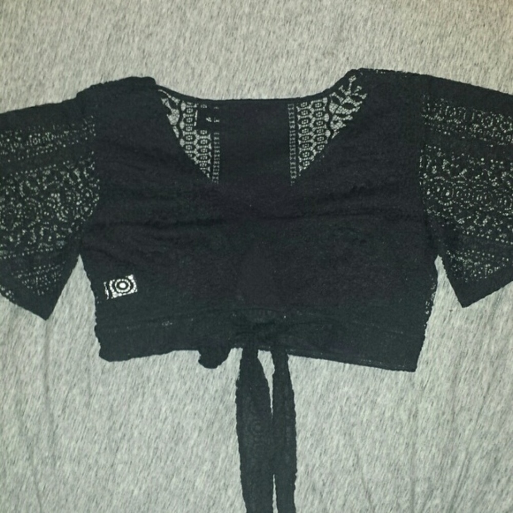 Black Lace Open Tie Back Crop Top - Picture 5 of 6